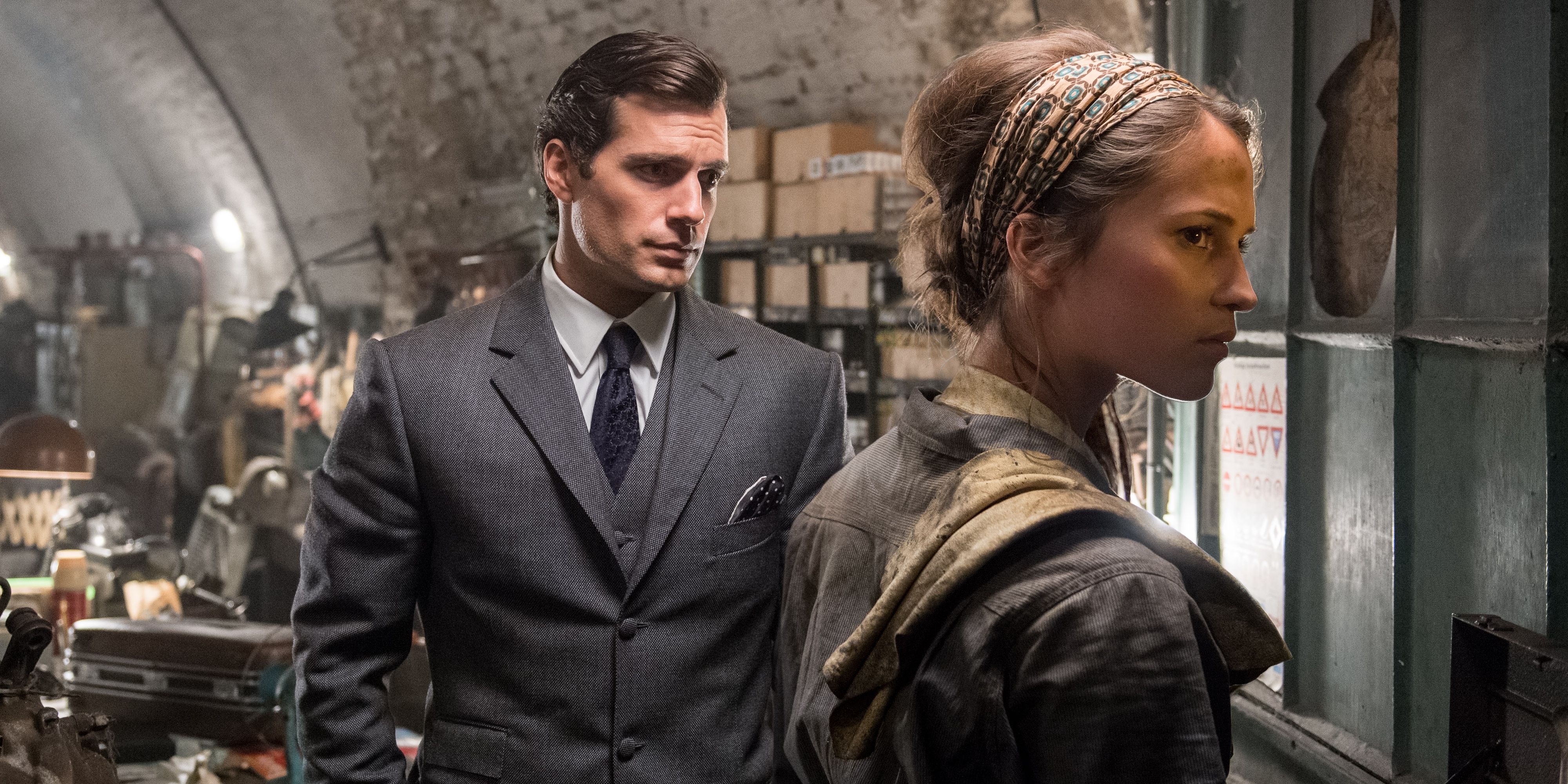 Napoleon Solo talking to Gabby at her repair shop in The Man from U.N.C.L.E.